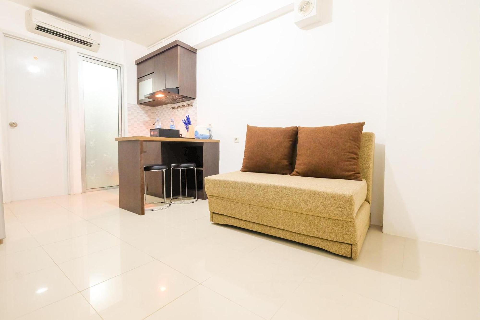 Apartemen View 2br At Bassura By Travelio