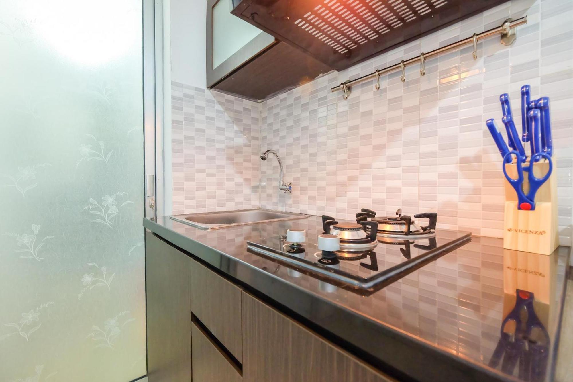 View 2br At Bassura By Travelio Apartemen