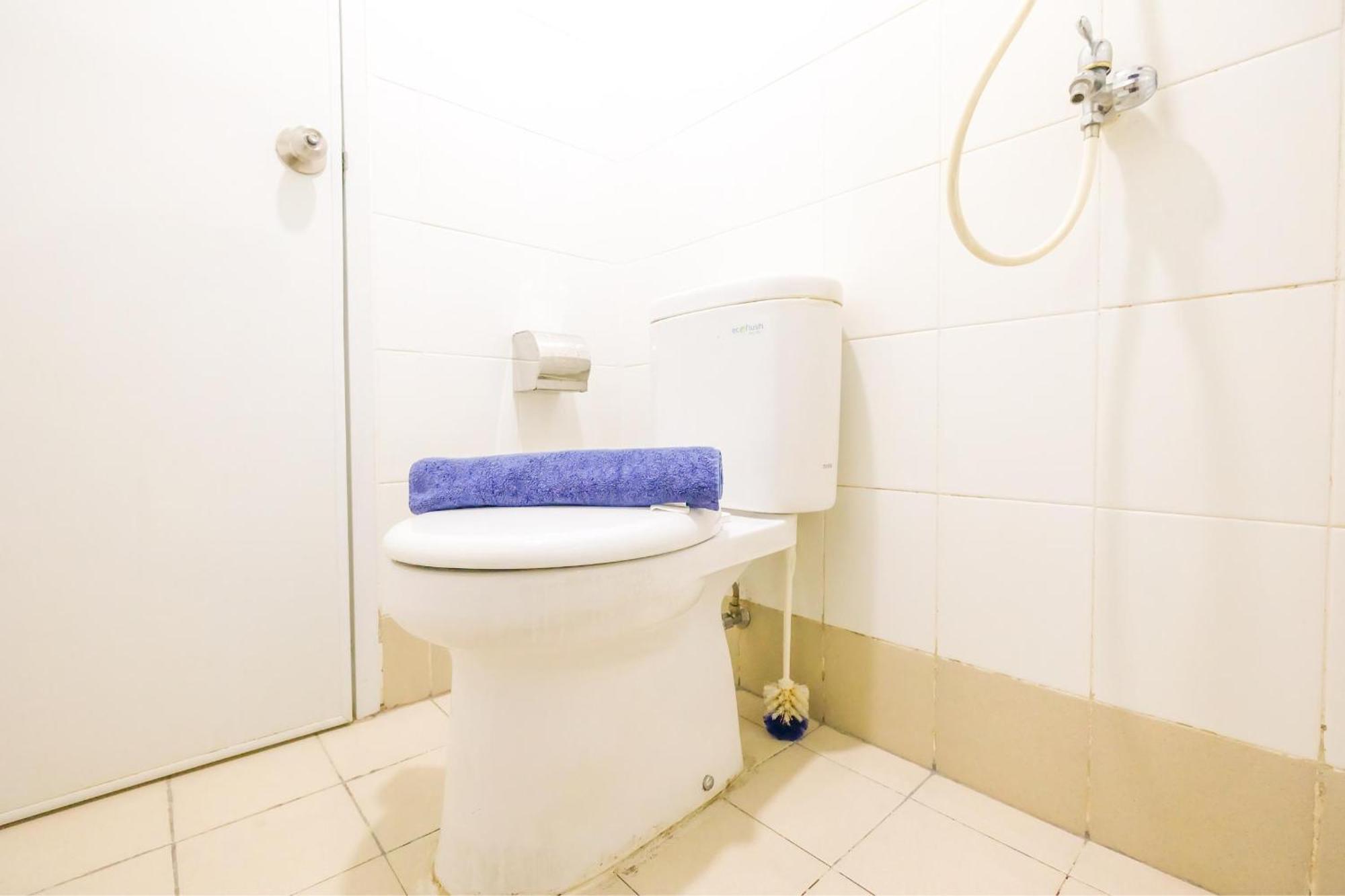 Apartemen View 2br At Bassura By Travelio